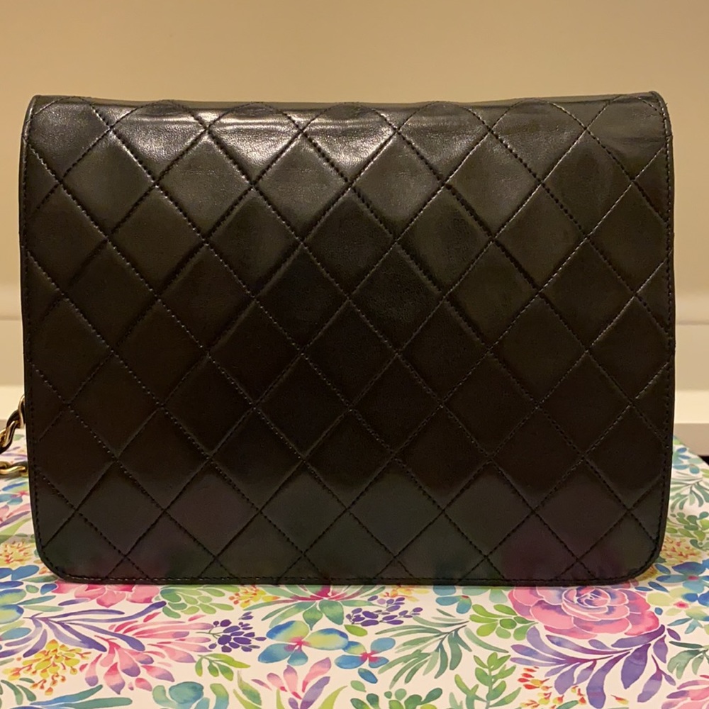SOLD🔥🔥🔥Chanel Vintage Classic Flap Bag - Picture 5 of 17